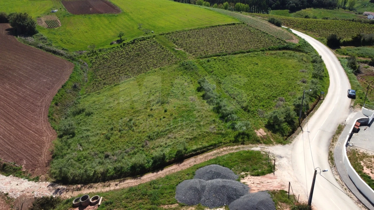 Terreno para Venda em Maxial e Monte Redondo Foto 9