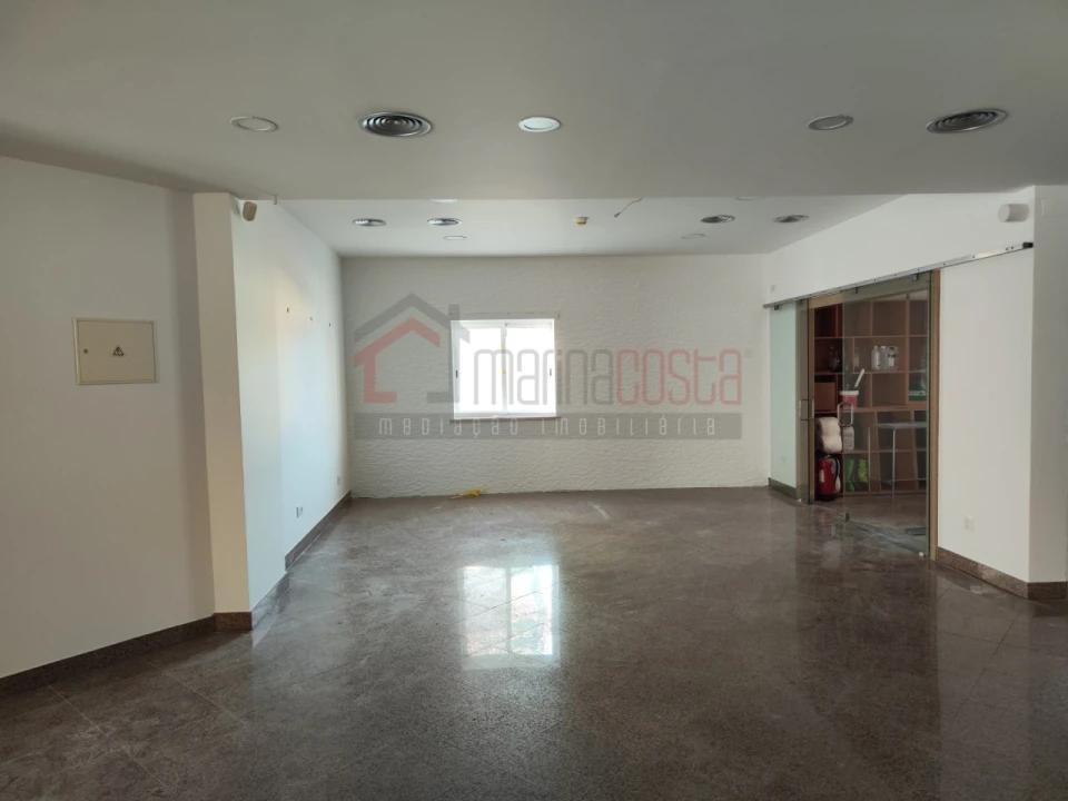 Negócio para Venda em Serra D'El-Rei Foto 11