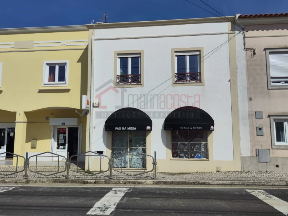 Negócio para Venda em Serra D'El-Rei Foto 1