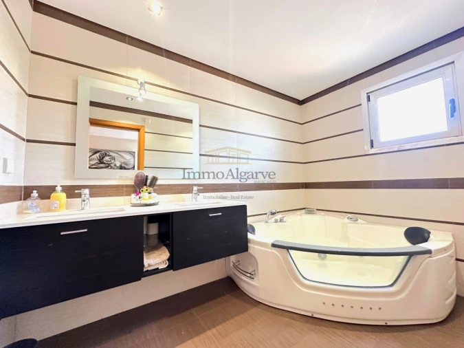 Moradia T3 para Venda em Paderne Foto 34