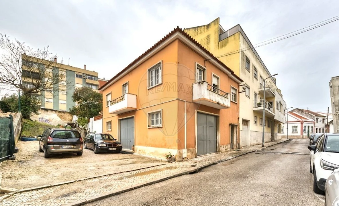 Moradia T4 para Venda em Cartaxo e Vale da Pinta Foto 1