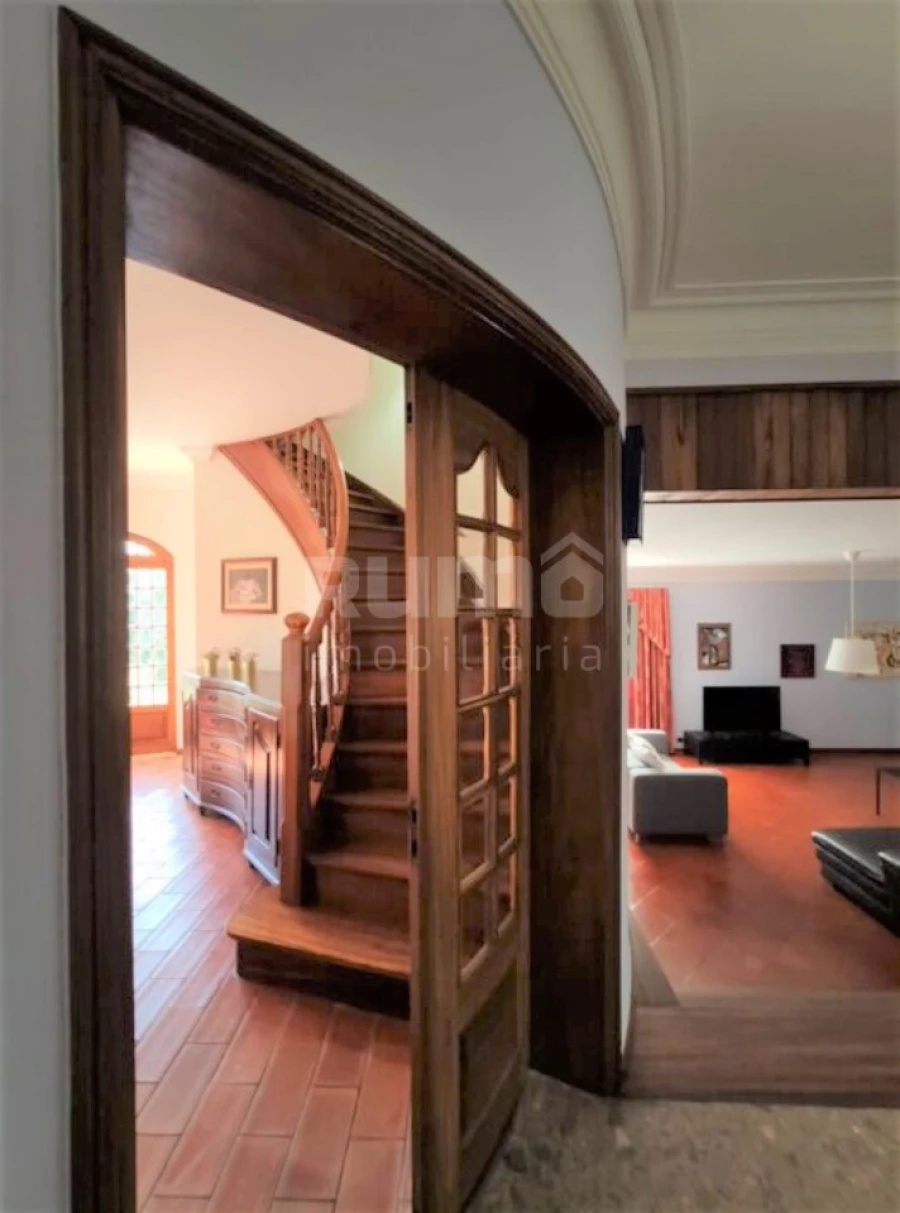 Moradia T6 para Venda em Gemieira Foto 9