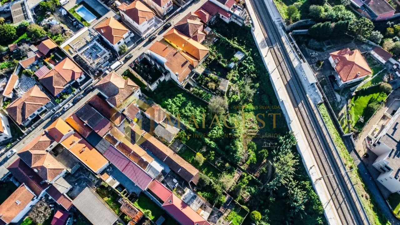 Moradia T3 para Venda em Madalena Foto 3