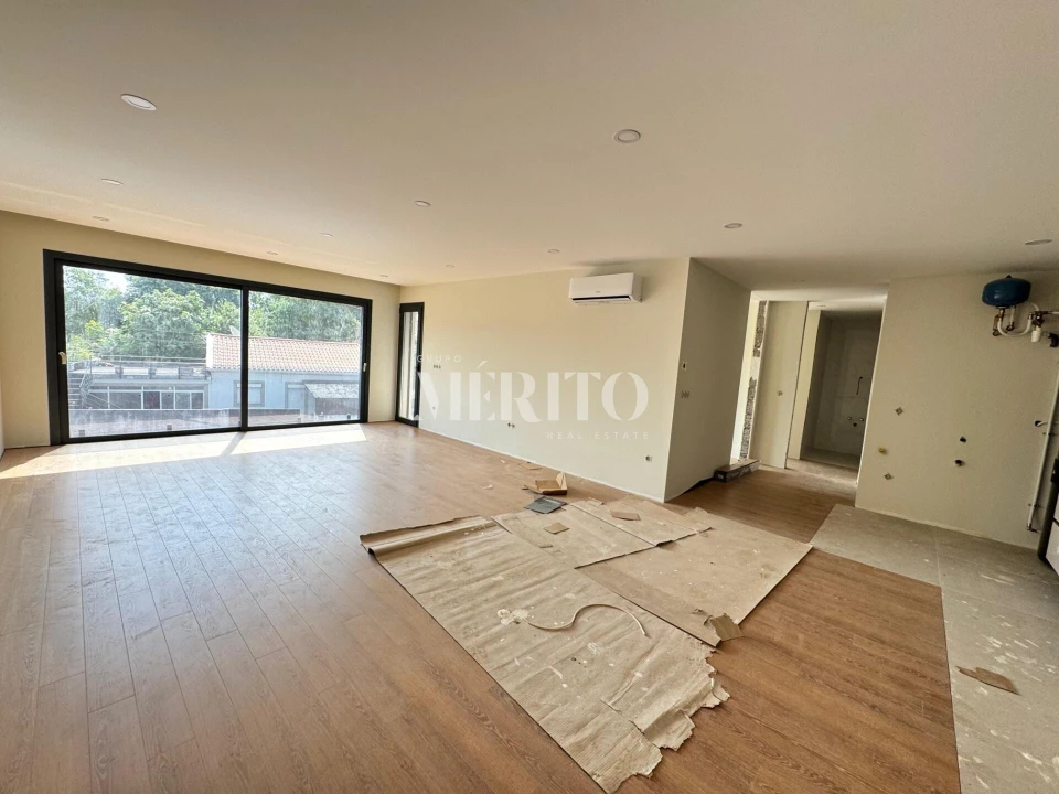 Apartamento T2 para Venda em Galegos (Santa Maria) Foto 3