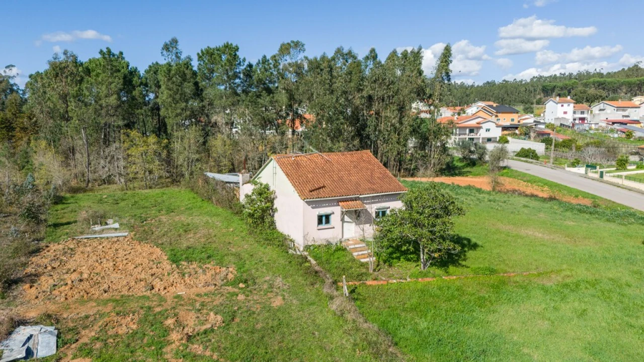 Moradia T3 para Venda em Anobra Foto 1