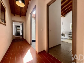 Moradia T3 para Venda em Bensafrim e Barão de São João