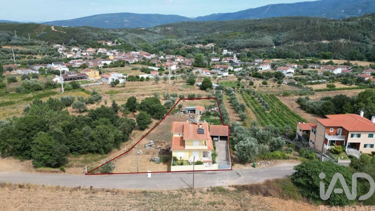 Moradia T5 para Venda em Foz de Arouce e Casal de Ermio Foto 30