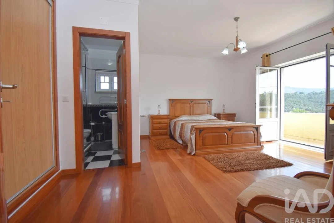 Moradia T5 para Venda em Foz de Arouce e Casal de Ermio Foto 17