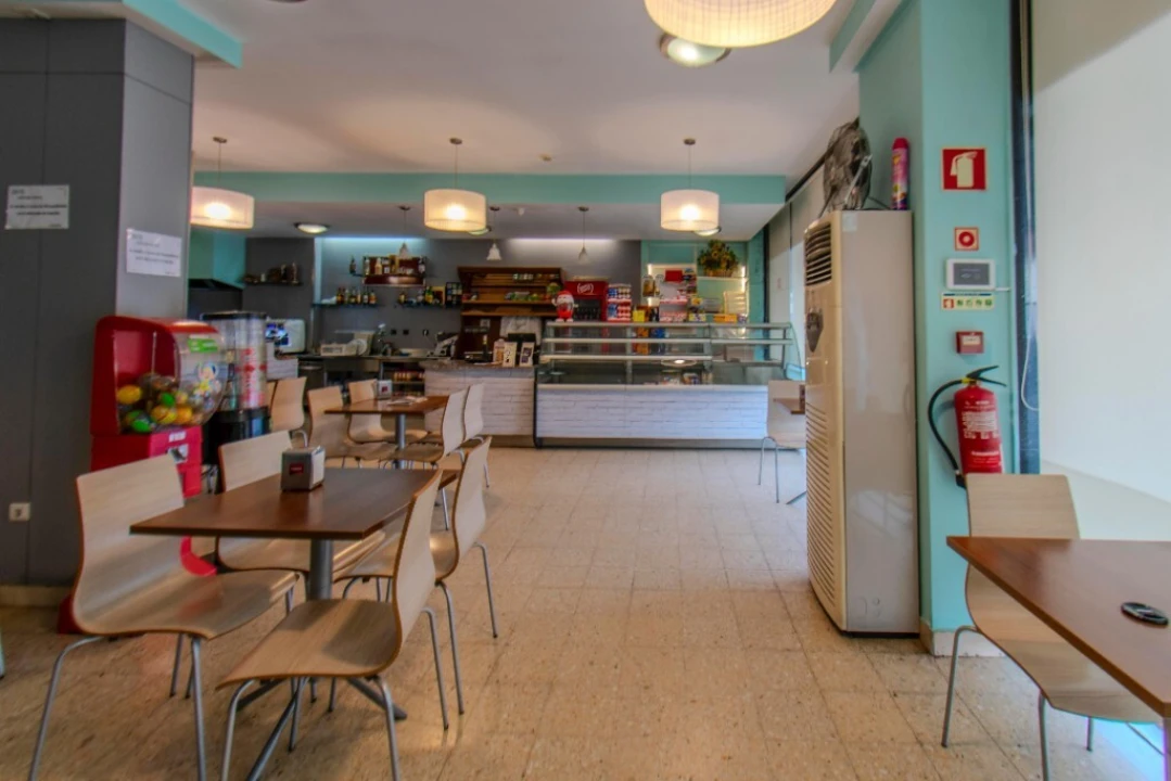 Loja para Trespasse em Fânzeres e São Pedro da Cova Foto 6