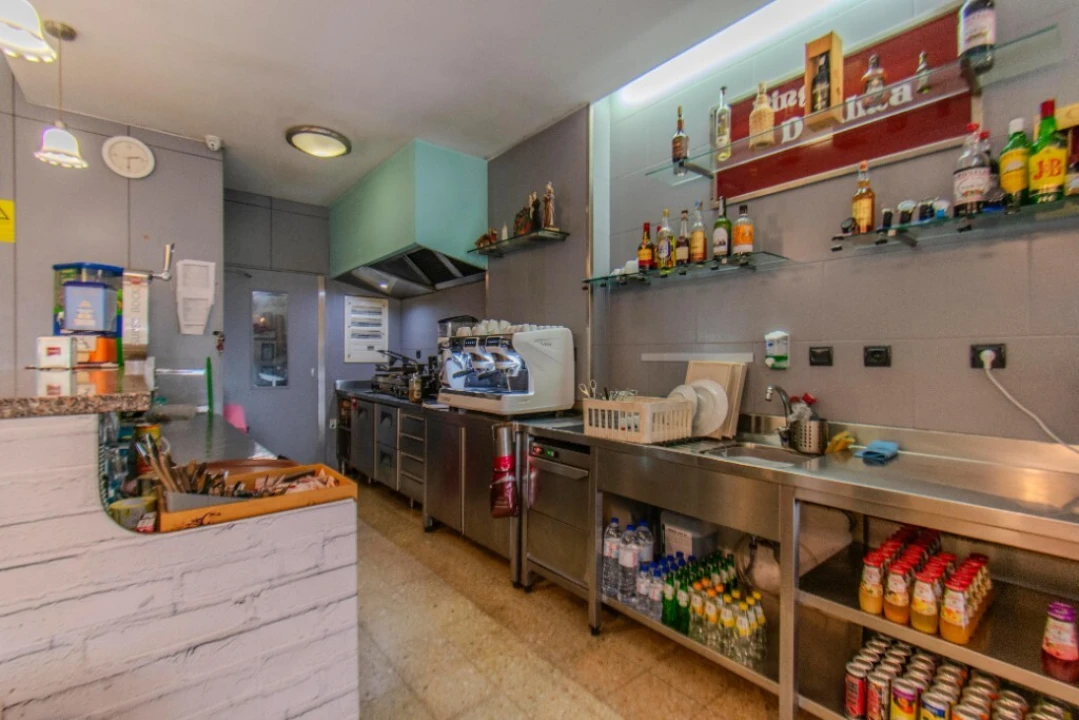 Loja para Trespasse em Fânzeres e São Pedro da Cova Foto 11