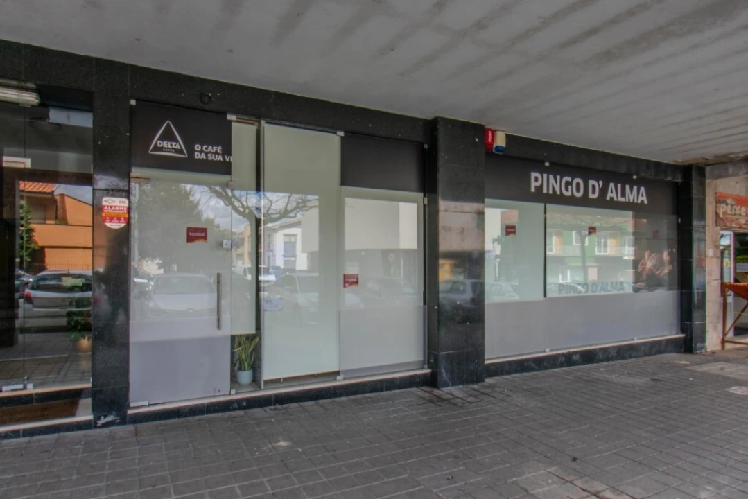 Loja para Trespasse em Fânzeres e São Pedro da Cova Foto 4