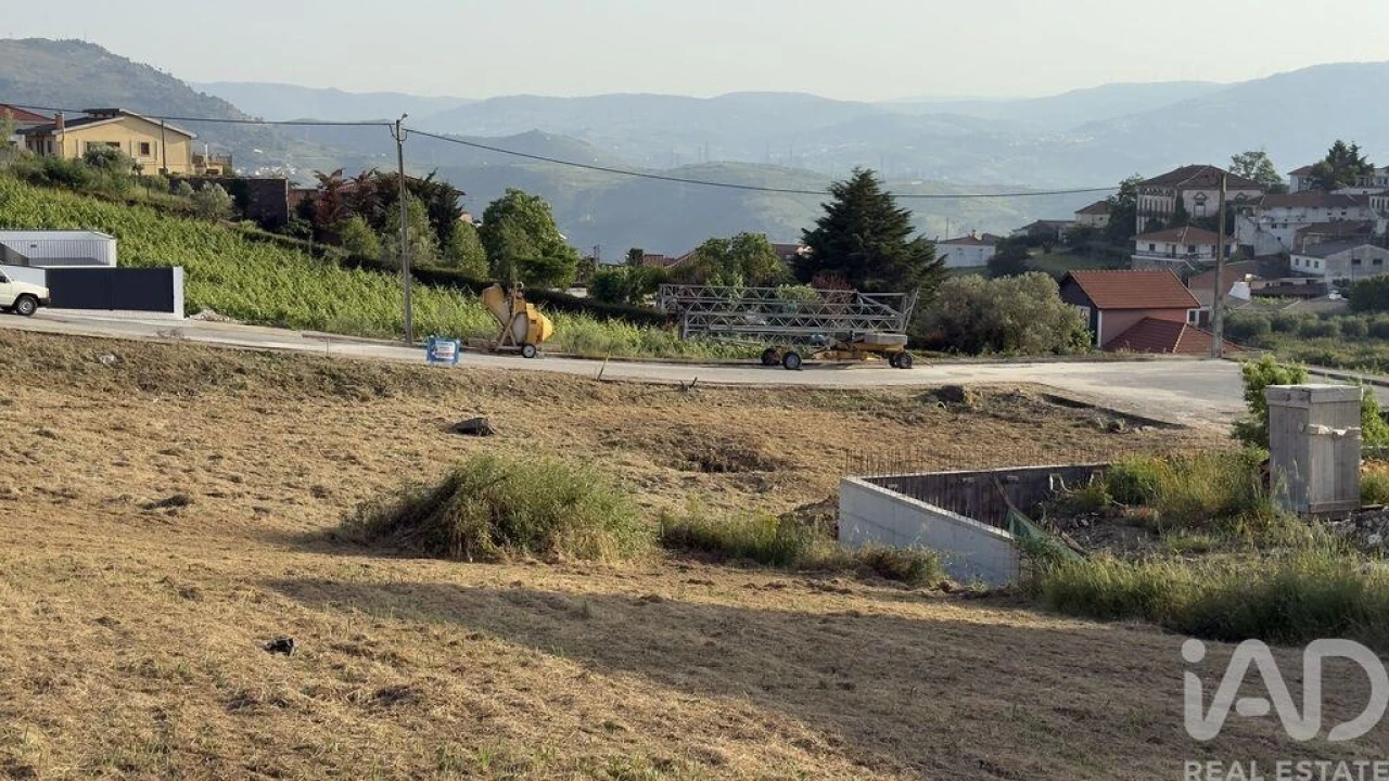 Terreno para Venda em Poiares e Canelas Foto 14