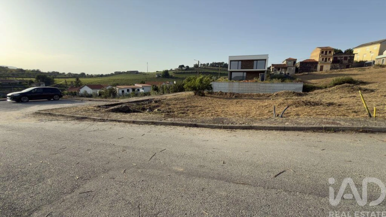 Terreno para Venda em Poiares e Canelas Foto 11