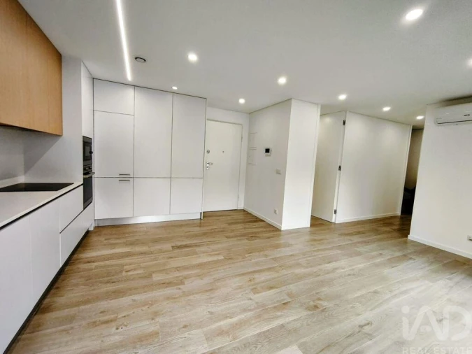 Apartamento T2 para Venda em Darque Foto 5