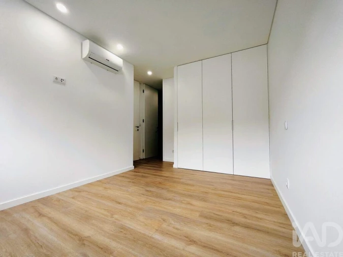 Apartamento T2 para Venda em Darque Foto 15