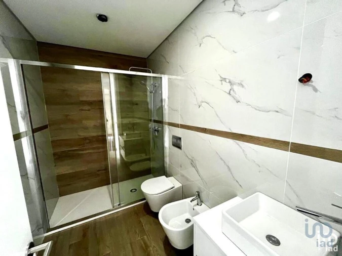 Apartamento T2 para Venda em Darque Foto 8