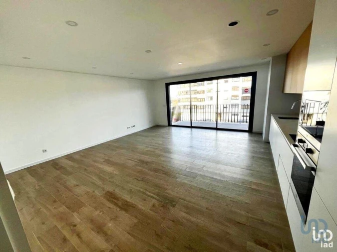 Apartamento T2 para Venda em Darque Foto 3