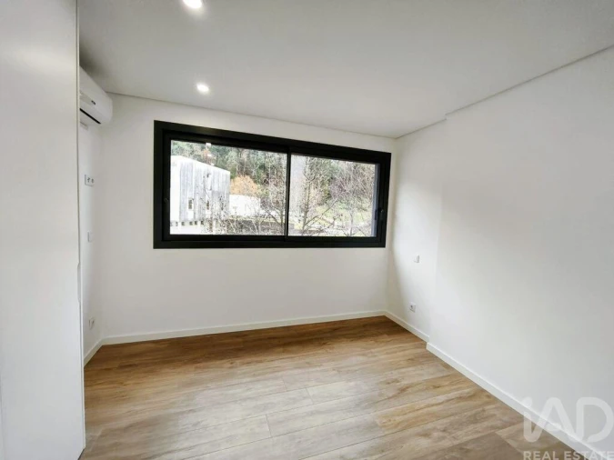 Apartamento T2 para Venda em Darque Foto 18