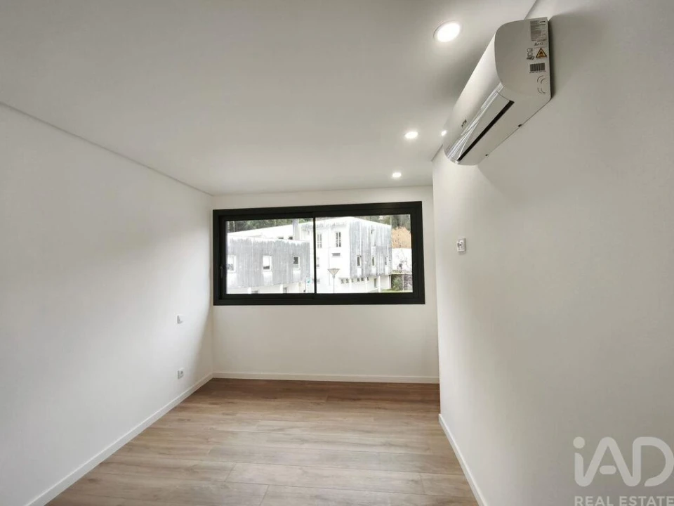 Apartamento T2 para Venda em Darque Foto 14