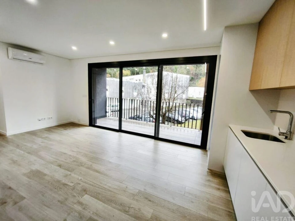 Apartamento T2 para Venda em Darque Foto 1