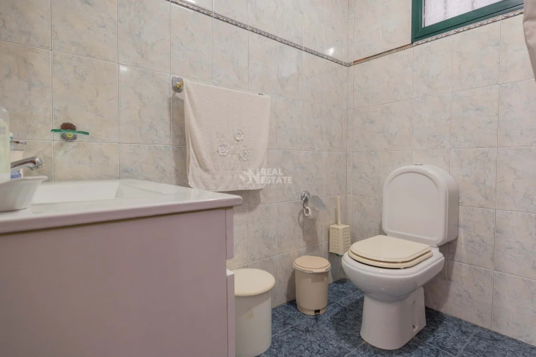 Moradia T4 para Venda em Ponta Delgada Foto 12