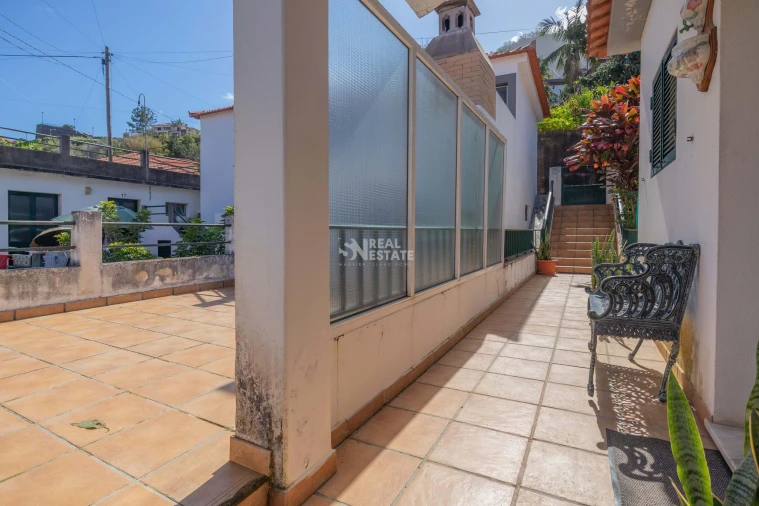 Moradia T4 para Venda em Ponta Delgada Foto 45