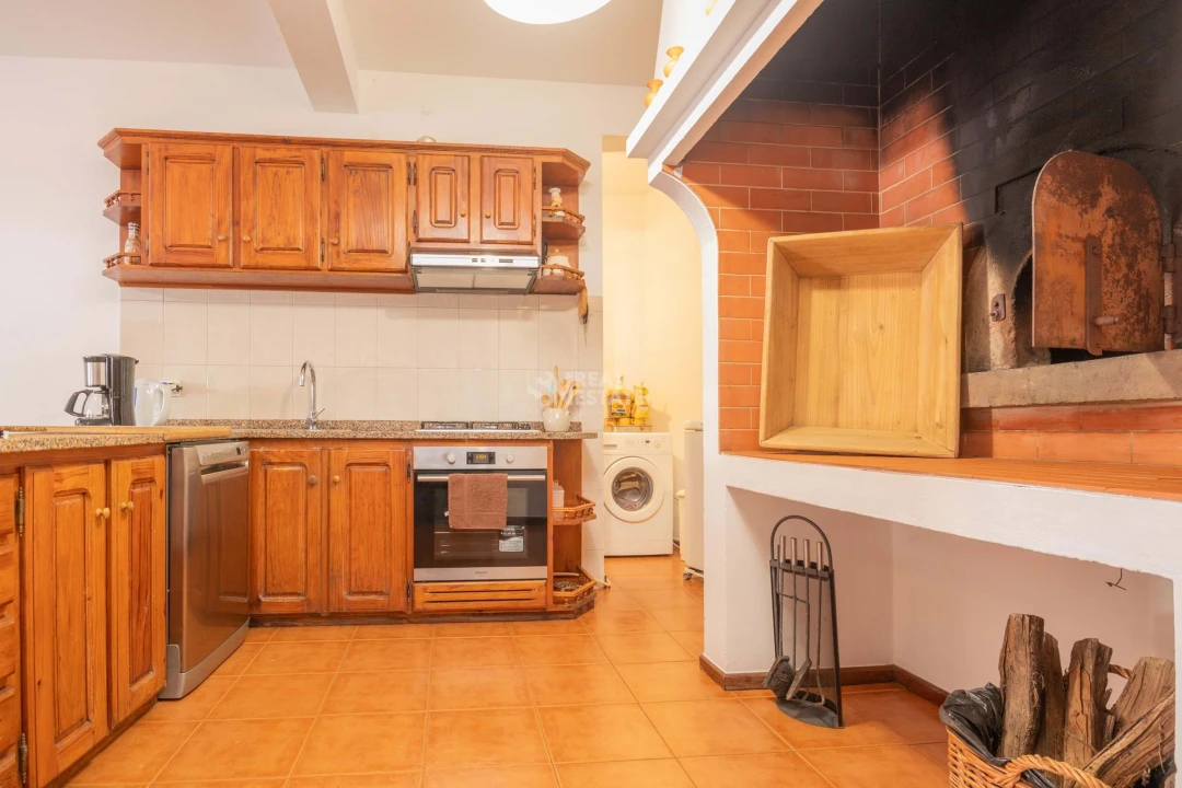 Moradia T4 para Venda em Ponta Delgada Foto 8