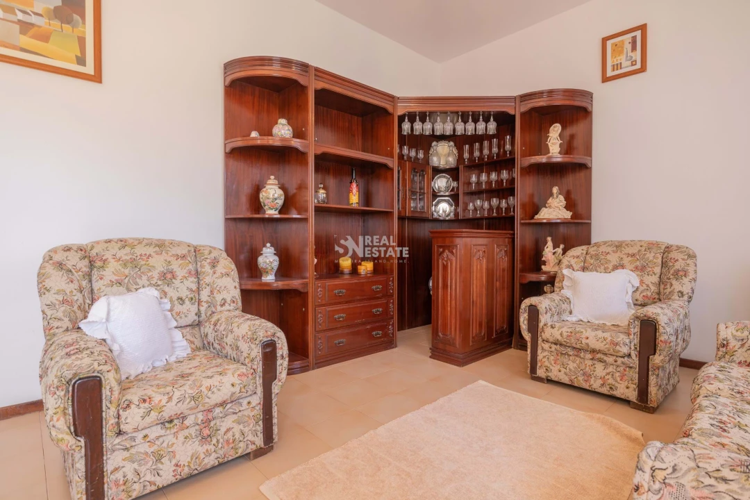 Moradia T4 para Venda em Ponta Delgada Foto 22