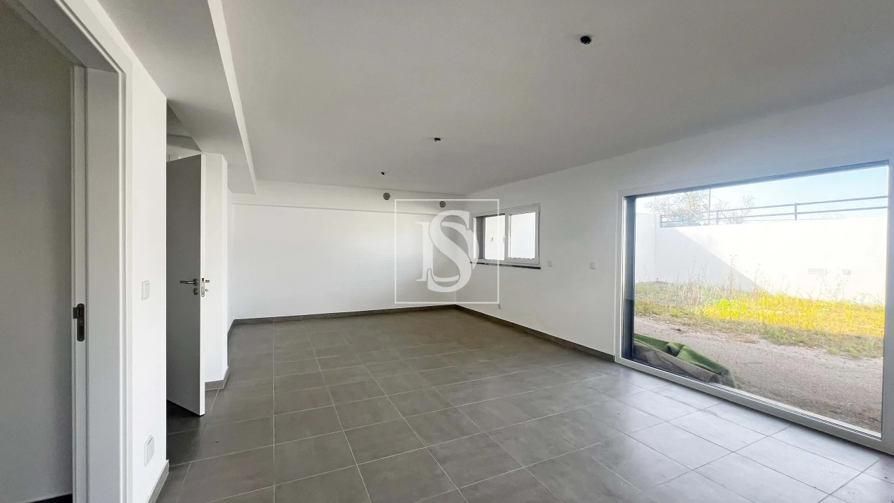 Moradia T4 para Venda em Charneca de Caparica e Sobreda Foto 41