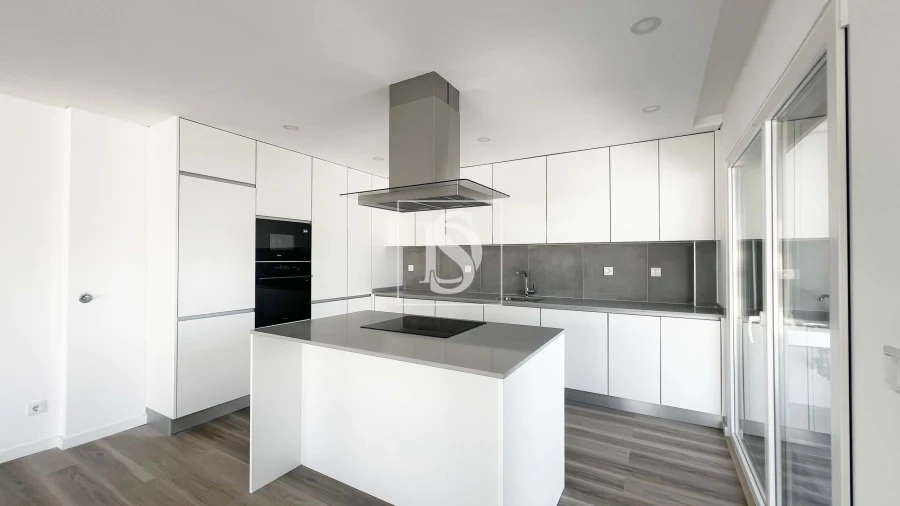 Moradia T4 para Venda em Charneca de Caparica e Sobreda Foto 6