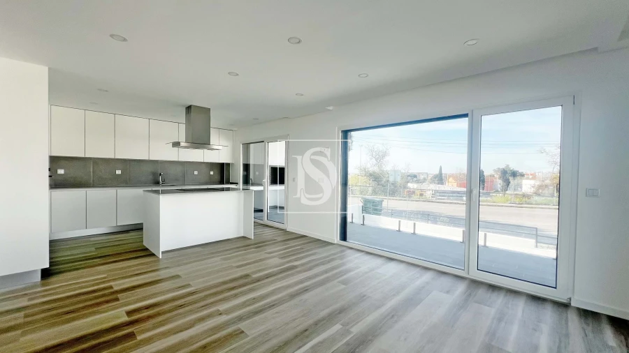 Moradia T4 para Venda em Charneca de Caparica e Sobreda Foto 3