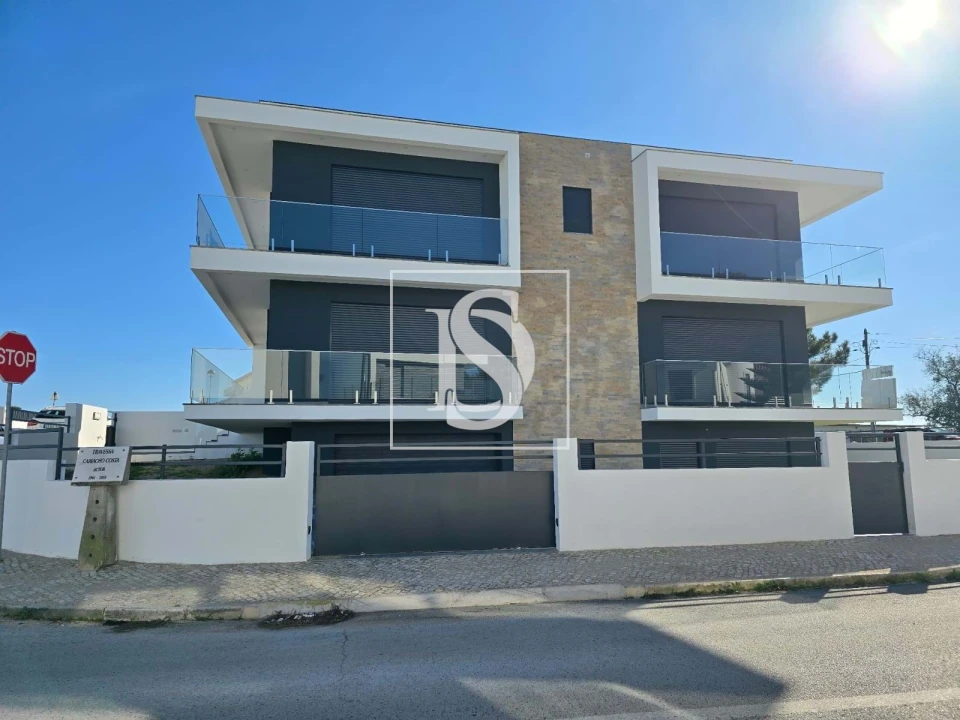 Moradia T4 para Venda em Charneca de Caparica e Sobreda Foto 46