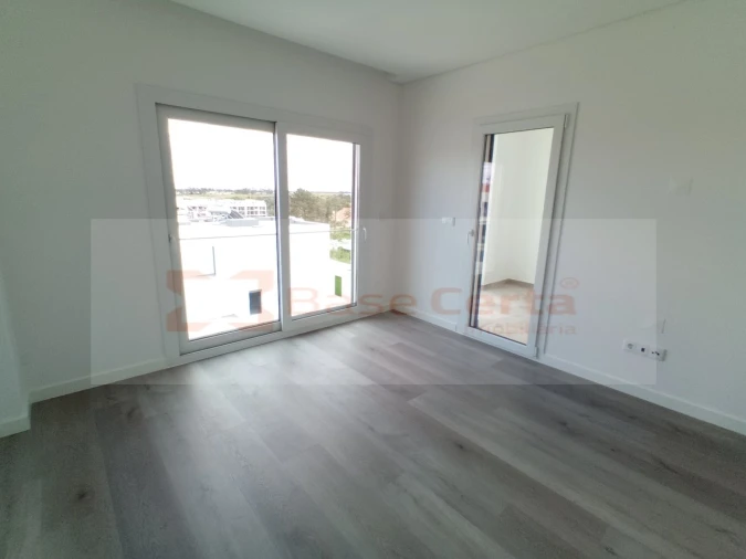 Quinta T4 para Venda em Corroios Foto 29