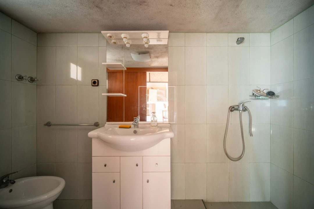 Moradia T4 para Venda em Galegos (Santa Maria) Foto 14