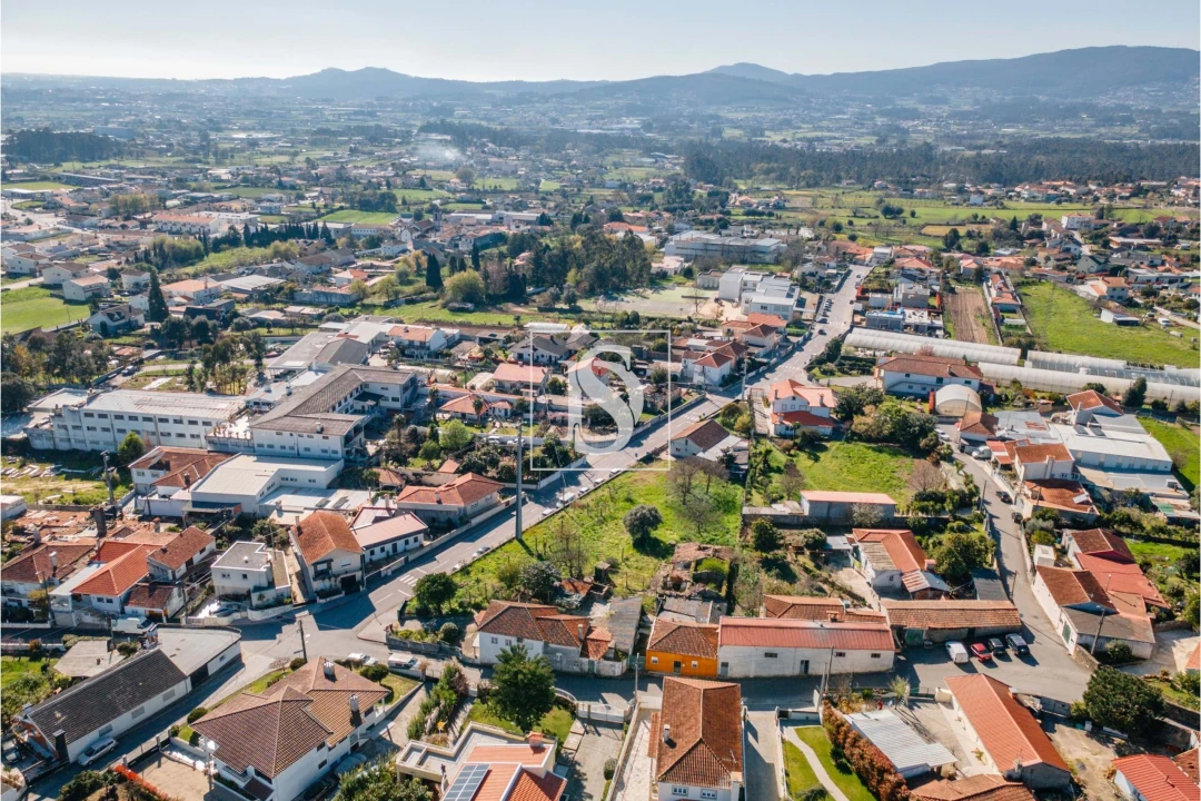 Moradia T4 para Venda em Galegos (Santa Maria) Foto 36