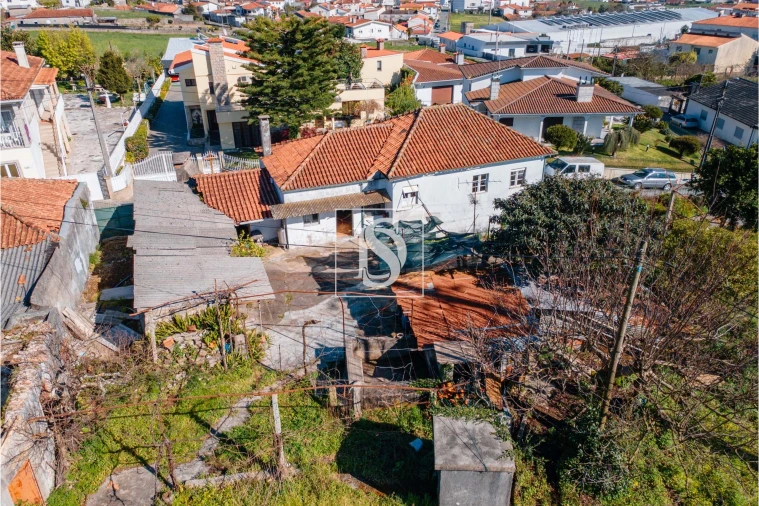 Moradia T4 para Venda em Galegos (Santa Maria) Foto 23