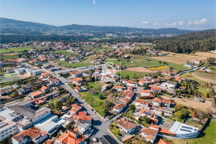 Moradia T4 para Venda em Galegos (Santa Maria) Foto 32