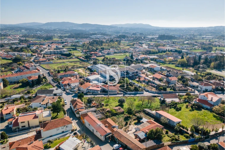 Moradia T4 para Venda em Galegos (Santa Maria) Foto 37