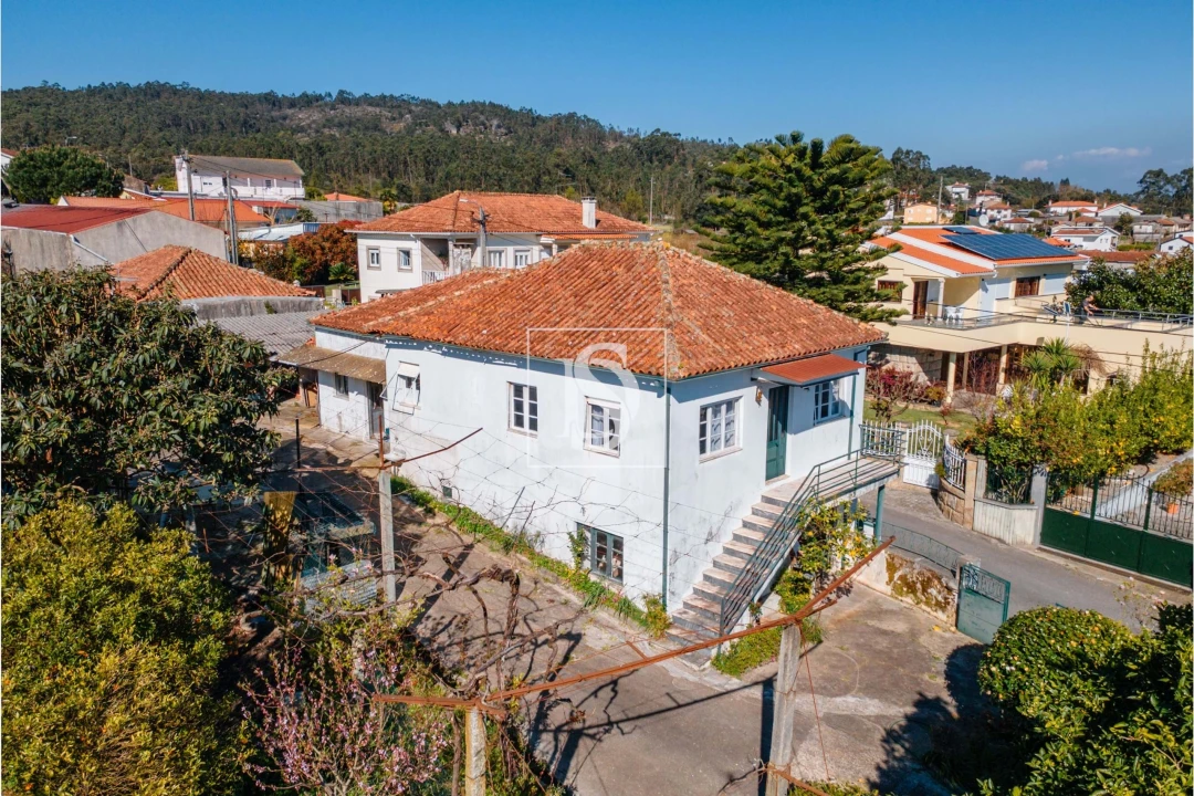 Moradia T4 para Venda em Galegos (Santa Maria) Foto 1