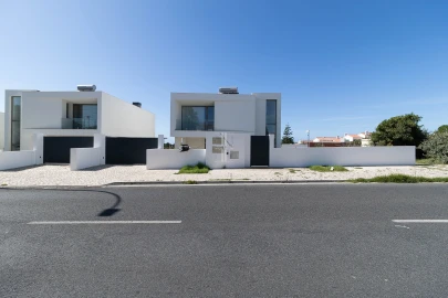 Moradia T3 para Venda em Agualva e Mira-Sintra