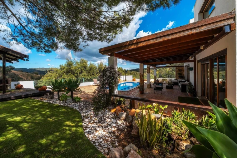 Moradia T4 para Venda em Cachopo Foto 14