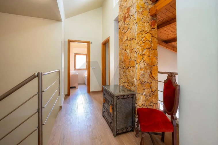 Moradia T4 para Venda em Cachopo Foto 59