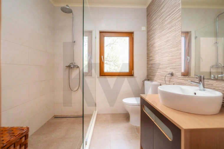 Moradia T4 para Venda em Cachopo Foto 53