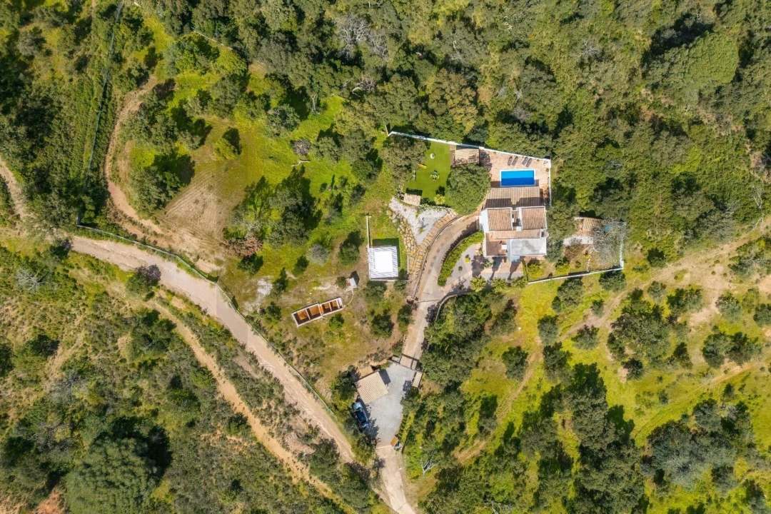 Moradia T4 para Venda em Cachopo Foto 78