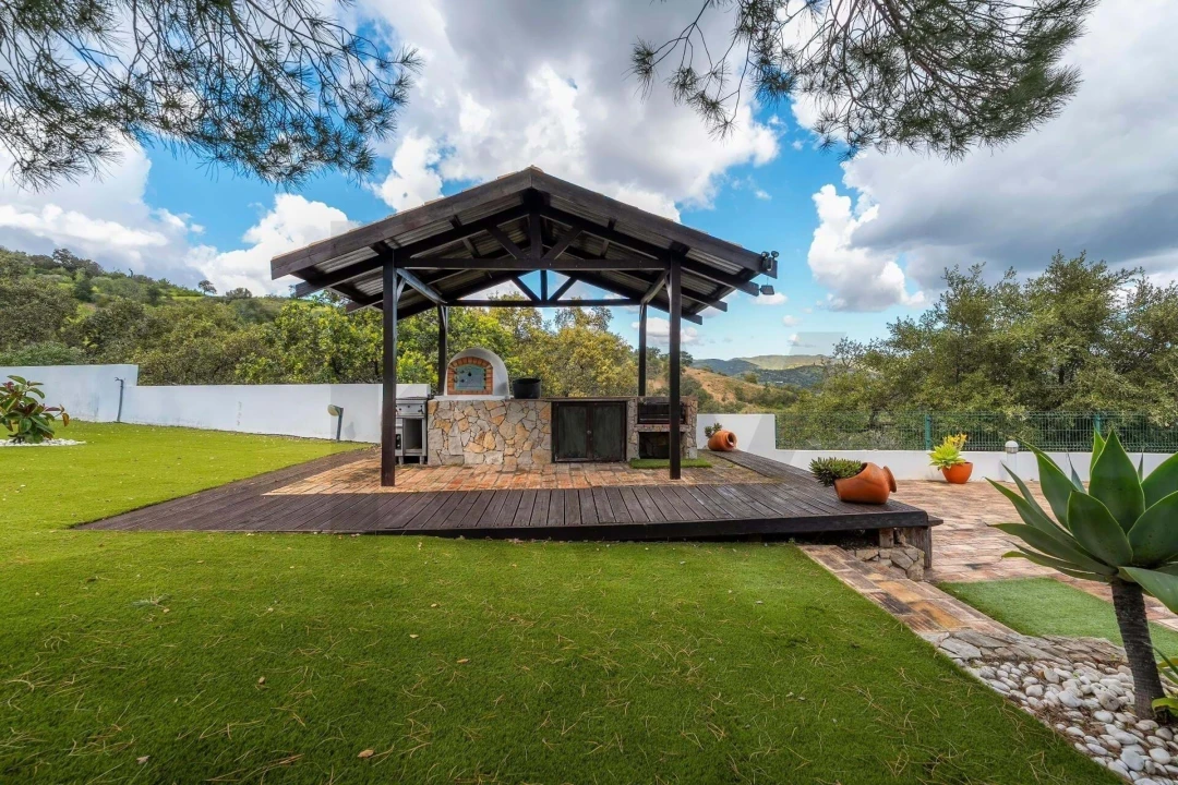 Moradia T4 para Venda em Cachopo Foto 18