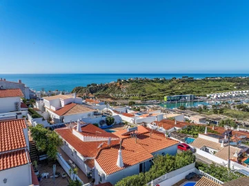 Moradia T4 para Venda em Albufeira e Olhos de Água