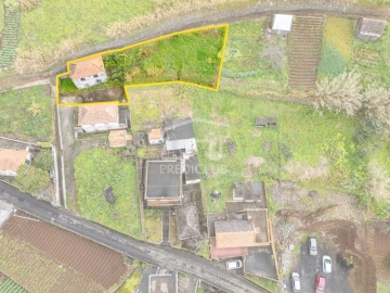 Moradia T2 para Venda em Arco da Calheta