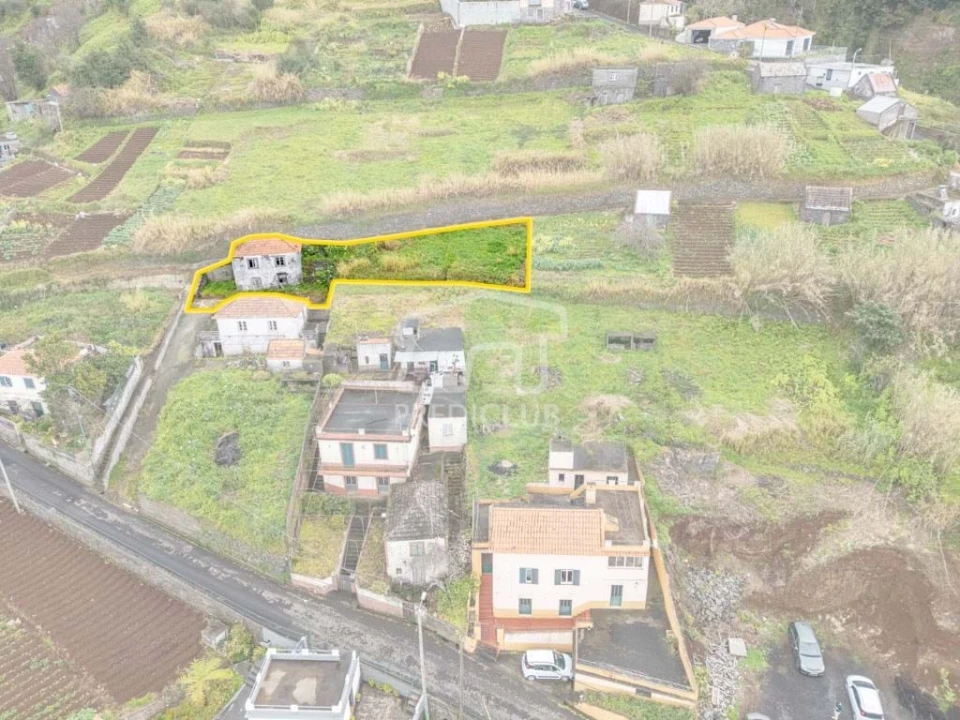 Moradia T2 para Venda em Arco da Calheta Foto 8