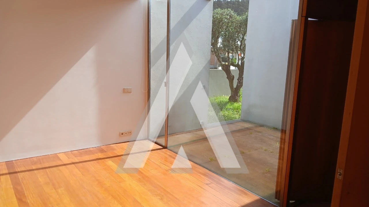 Moradia T4 para Venda em Este (São Pedro e São Mamede) Foto 5