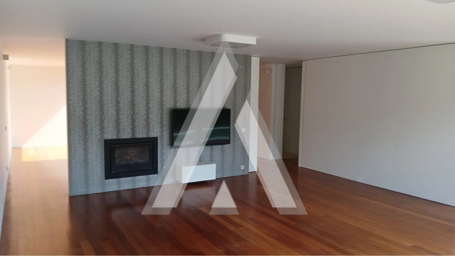 Moradia T4 para Venda em Este (São Pedro e São Mamede) Foto 7